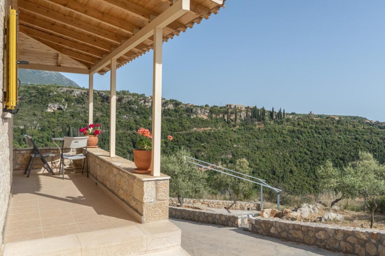 Ferienwohnung Trisilio Kardhamili Exterior foto